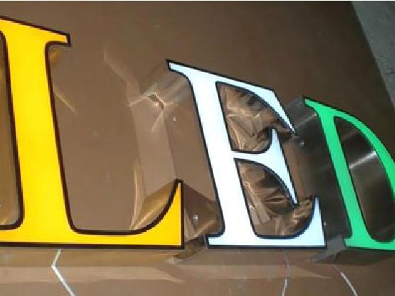 固始介绍LED招牌的基础知识。